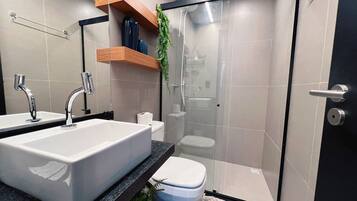 Premium Studio | Bathroom