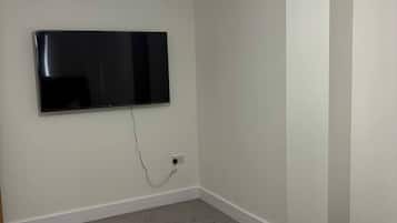 Apartment, 1 Bedroom, Accessible, Balcony | Room amenity