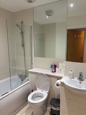 Apartment, 1 Bedroom, Accessible, Balcony | Bathroom - Central London Luxury Apartment (London)