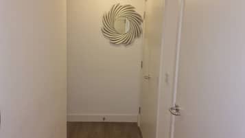 Apartment, 1 Bedroom, Accessible, Balcony | Interior