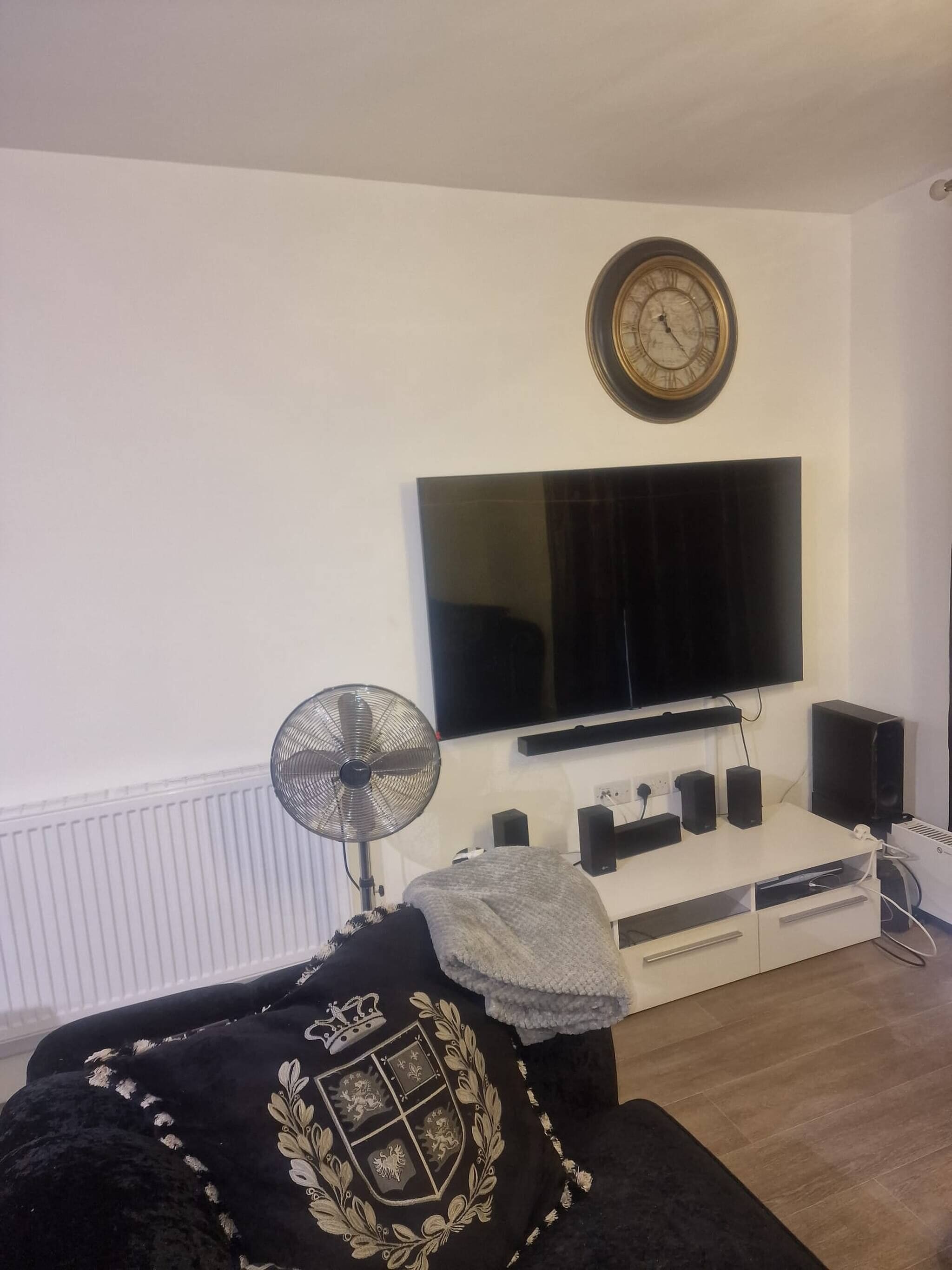 Apartment, 1 Bedroom, Accessible, Balcony | Living area