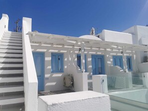 Exterior - Santorini Theasis Suites (Imerovigli)