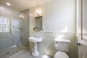 Bathroom - Historic Church Turned Home in Charlottesville (Scottsville)