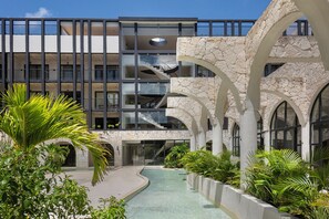 Exterior - 2BR Oasis in Tulum | Rooftop Pool • Wi-Fi• Parking (Tulum)