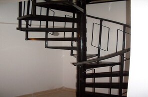 Interior - 4 Bed Fantastic Apt, Private Pool Close to Golf, Beach and Entertainment (Villamartín)