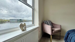 Interior - Lake Front 2 Bedroom Apartment | Free Parking (Doncaster)