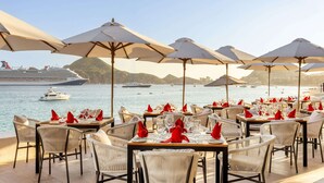Outdoor dining - Spend Thanksgiving in a 3-bedroom hotel suites with AC in Cabo San Lucas (Cabo San Lucas)