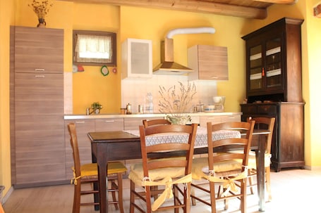 Dining. Mottarone HOUSE Little Stone House