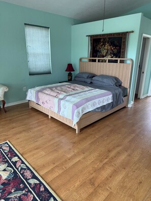 Room - Beautiful home directly on the river with beautiful views (Bradenton)