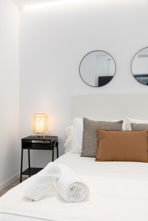 1 bedroom, iron/ironing board, free WiFi, bed sheets - Cabanyal Station A. WiFi + 3 Pax (Valencia / València)