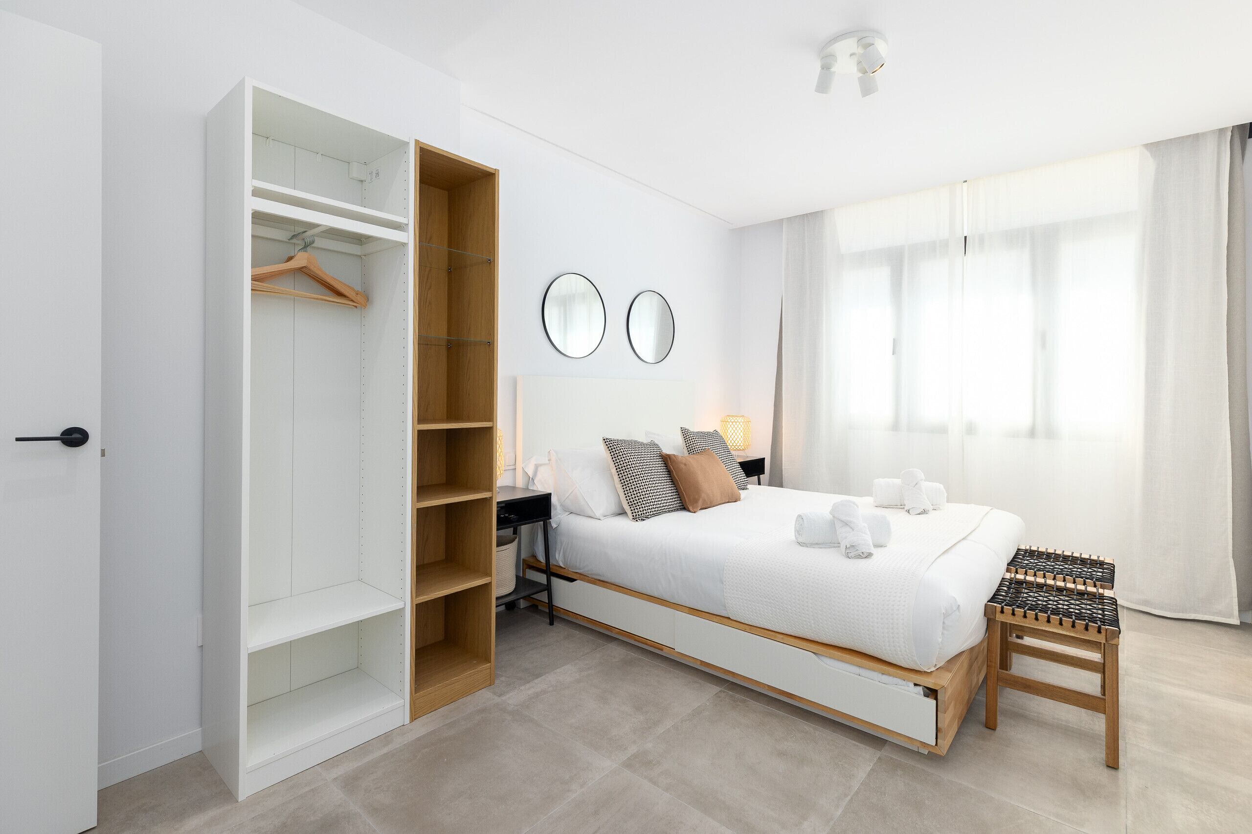 Iron/ironing board, free WiFi, bed sheets, wheelchair access