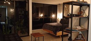 Căn hộ, 1 phòng ngủ, phù hợp cho người khuyết tật, sân hiên