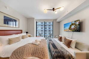 Iron/ironing board, WiFi, bed sheets - Studio Walk to FIFA Fan Fest | Rooftop Pool (Miami)