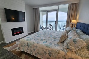 1 bedroom, desk, iron/ironing board, WiFi - Modern Oceanfront Penthouse at Camelot by the Sea (Myrtle Beach)