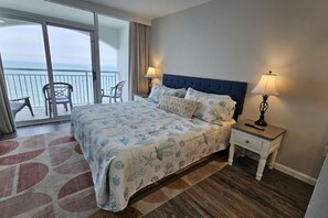 1 chambre, bureau, fer et planche à repasser, Wi-Fi
