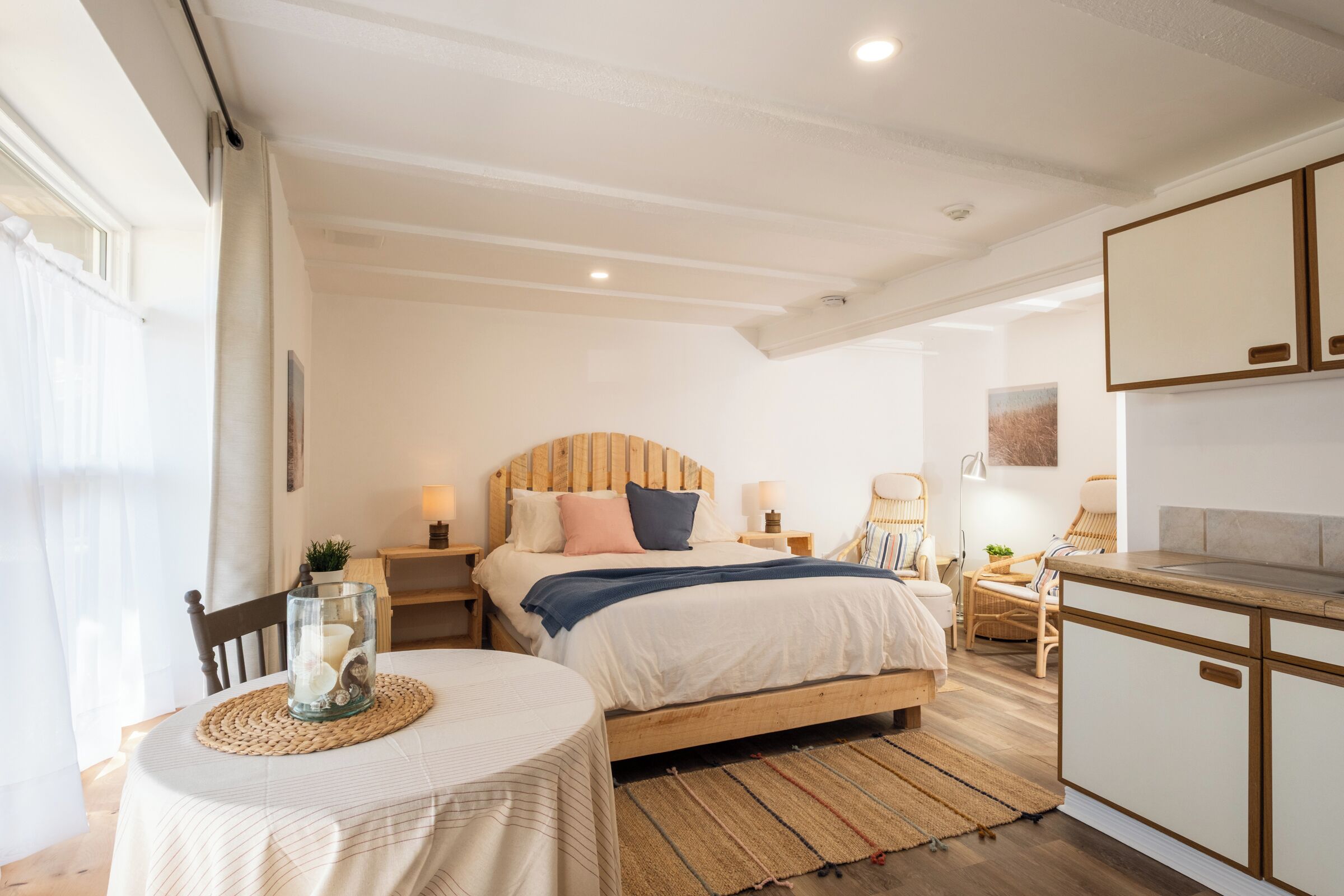 Room, 1 Queen Bed, Ground Floor