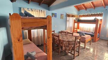 Habitación familiar | Vista a la montaña