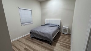 3 bedrooms, iron/ironing board, Internet, bed sheets - Cozy Apartment on Tin Top Rd (Weatherford)