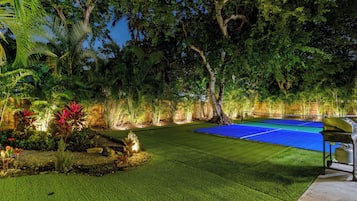 Tennis court