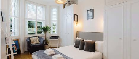 2 Schlafzimmer, Bügeleisen/Bügelbrett, Internetzugang, Bettwäsche