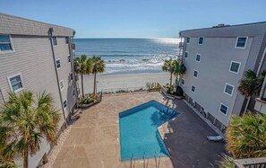 Pool - Beachfront Ocean View Coastal Escape Murrels Inlet (Murrells Inlet)