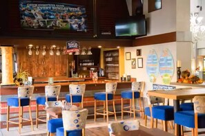 Bar (on property) - Renovated Oceanview Caravelle (Myrtle Beach)