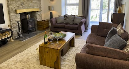 Beautiful River view with Sauna