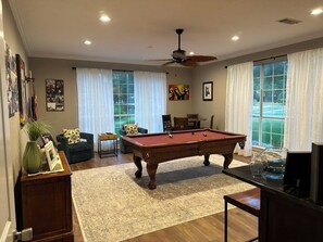 Spielezimmer