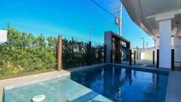Apartment | Pool | Outdoor pool
