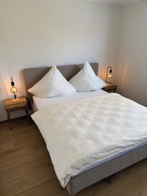 2 bedrooms, WiFi, bed sheets - Vacation apartment "Zur schönen Aussicht" (Karlshausen)