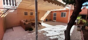 Outdoor dining - Beach Apartment near Valencia (Castellon)