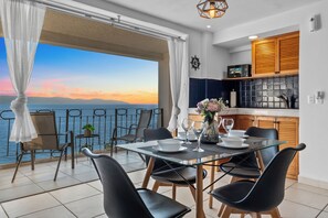 Deluxe Apartment, Sea View | Dining - Sun Scape by Monyxbnb (Puerto Vallarta)
