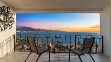 Leilighet – deluxe, sjøutsikt | Overnattingsstedets uteområder