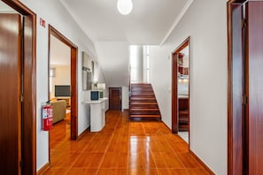 บ้านพัก | 5 ห้องนอน
