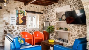 Living area - Art House Seaview & Jacuzzi Spartylas Sleeps 4 (Corfu)