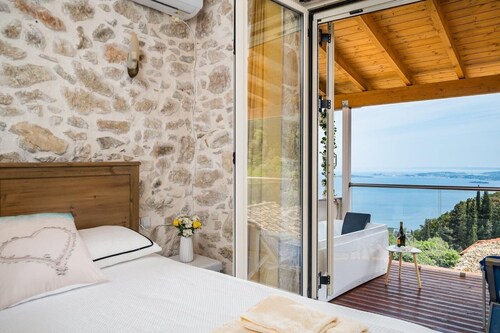 Art House Seaview & Jacuzzi Spartylas Sleeps 4