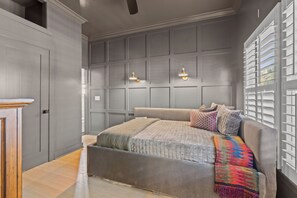 3 bedrooms, desk, free WiFi, bed sheets