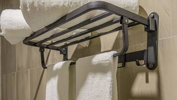 Signature kamer, 1 twee- of 2 eenpersoonsbedden, uitzicht op tuin | Overig