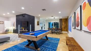Comfort Villa | Game room