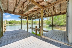 Property grounds - Pinnacle Point- New Listing with Firepit (Huddleston)