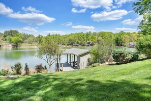 Property grounds - Pinnacle Point- New Listing with Firepit (Huddleston)