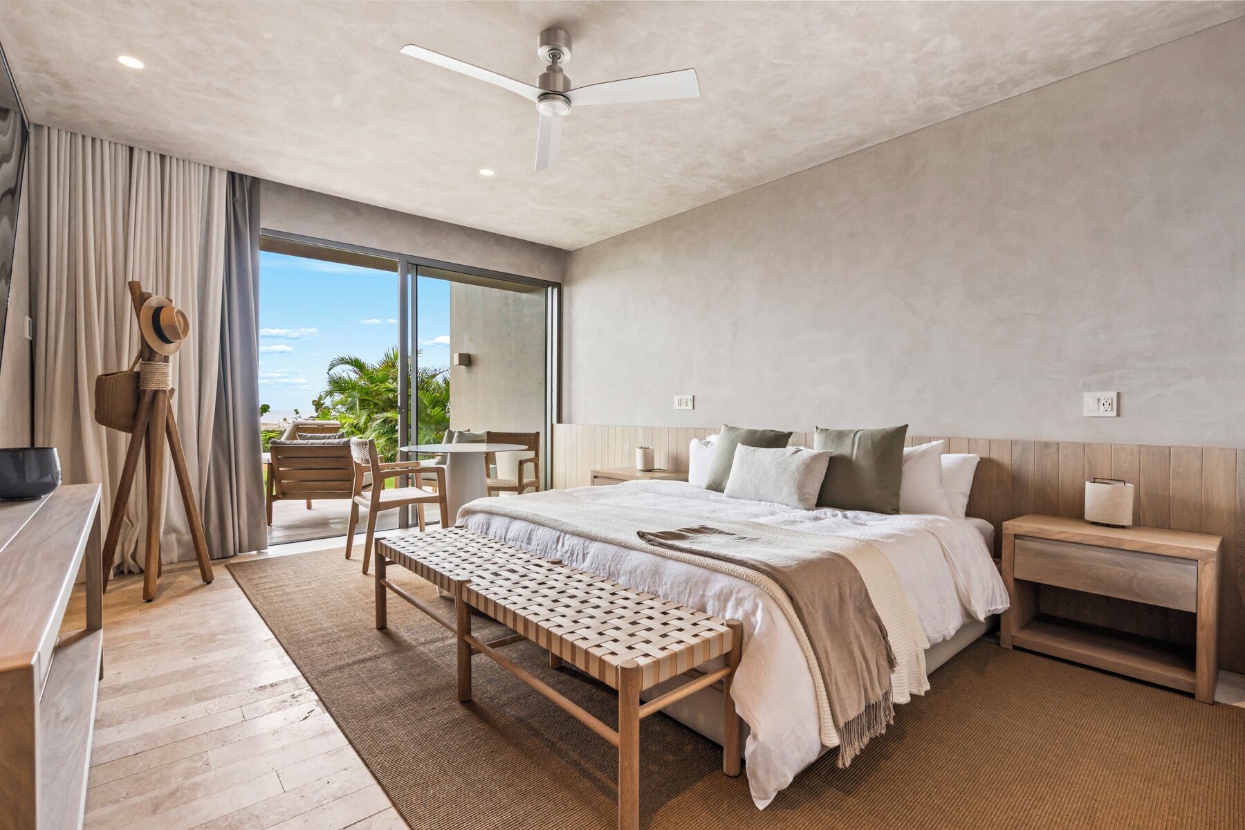 Apartamento exclusivo, patio, vistas al mar