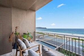 Apartamento de lujo, vistas al mar | Jardines del alojamiento