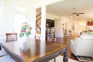 Dining - Beautiful, WaterView, Spacious 5 Bd House with 2 car garage!!! (North Charleston)