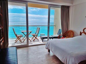 Iron/ironing board, free WiFi, bed sheets, wheelchair access - Ocean View Studio Beachfront in Hotel Zone (Cancun)