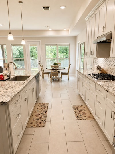 Spacious 4-bedroom house located in a family friendly neighborhood