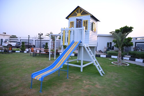 The Most Luxurious Private Resort in Karachi