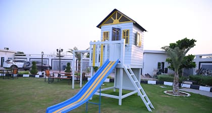 The Most Luxurious Private Resort in Karachi