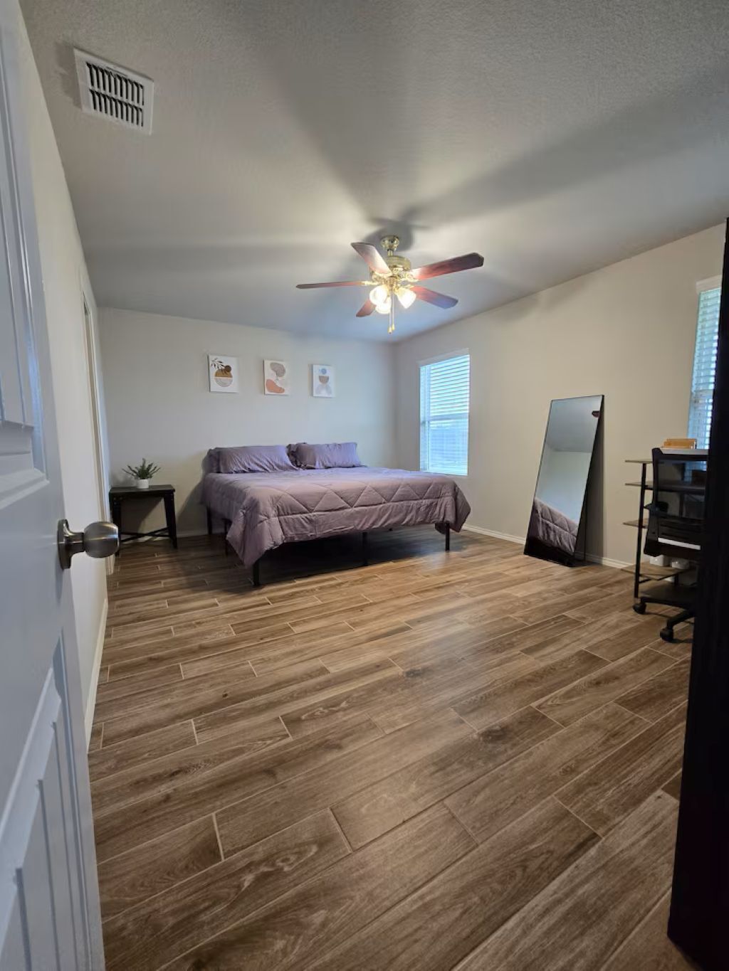 3 bedrooms, WiFi, bed sheets