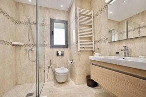 Apartment, 2 Bedrooms, Garden View | Bathroom - Casa Palma Appartement Avec Jardin Prive La Marsa (La Marsa)